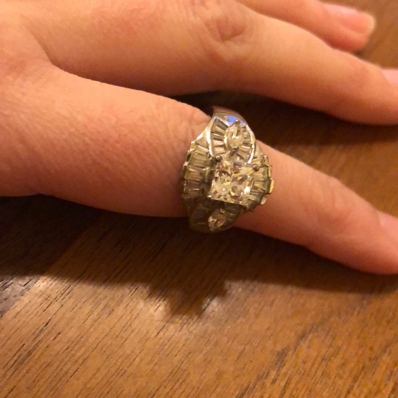 Ring - Picture 2 of 2